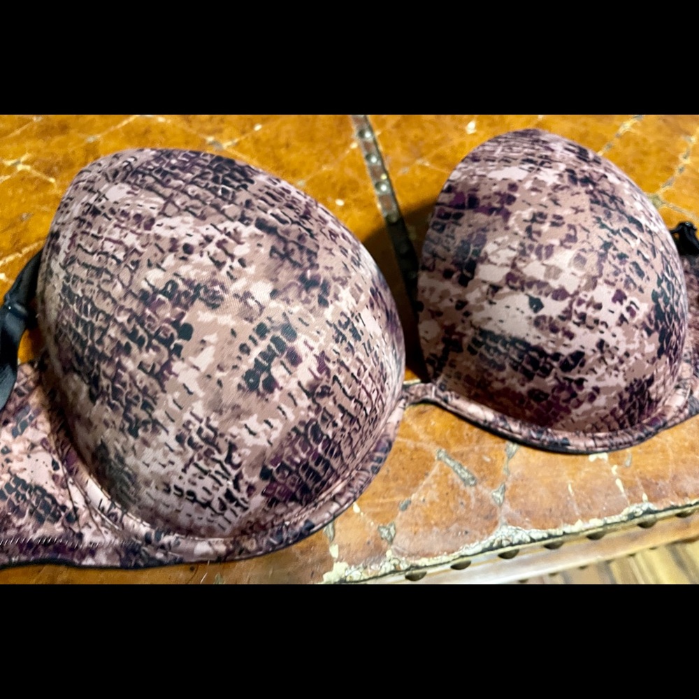 Victoria’s Secret PINK Bra, 36DD, pink and black color